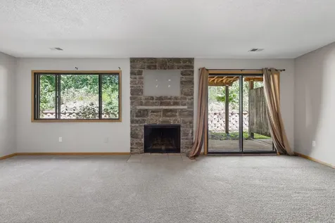 428 Pleasant Drive Hastings MN 55033