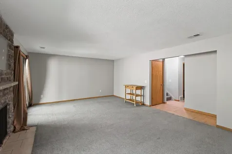 428 Pleasant Drive Hastings MN 55033