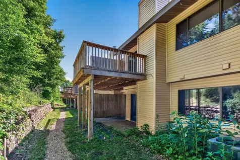 428 Pleasant Drive Hastings MN 55033