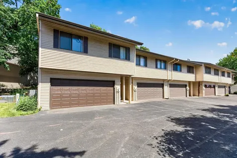 428 Pleasant Drive Hastings MN 55033