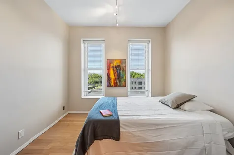 165 Western Avenue N Saint Paul MN 55102