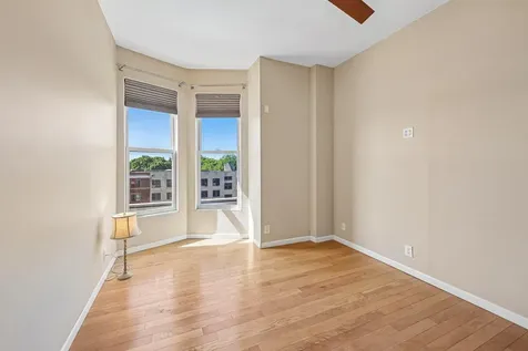 165 Western Avenue N Saint Paul MN 55102