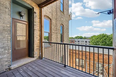 165 Western Avenue N Saint Paul MN 55102