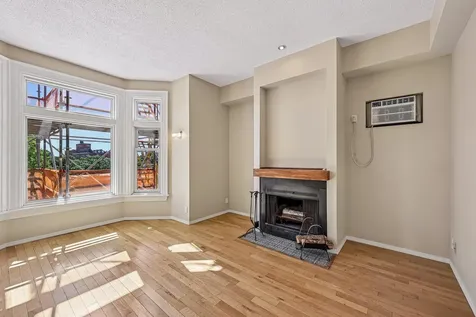 165 Western Avenue N Saint Paul MN 55102
