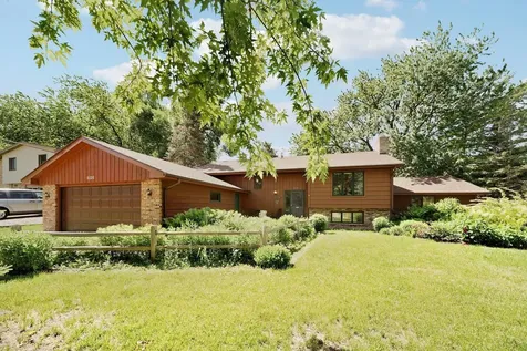 9325 31st Avenue N New Hope MN 55427