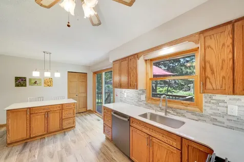 9325 31st Avenue N New Hope MN 55427