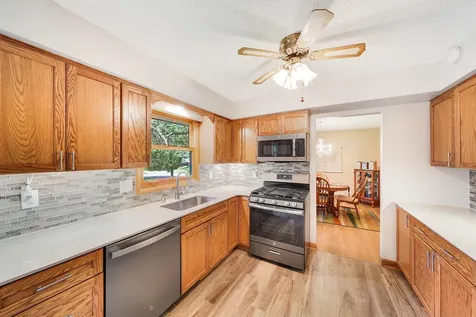 9325 31st Avenue N New Hope MN 55427
