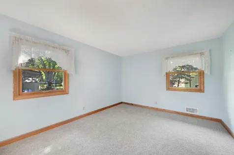 9325 31st Avenue N New Hope MN 55427