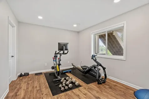 8957 Lakeside Drive Victoria MN 55386
