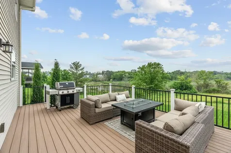 8957 Lakeside Drive Victoria MN 55386
