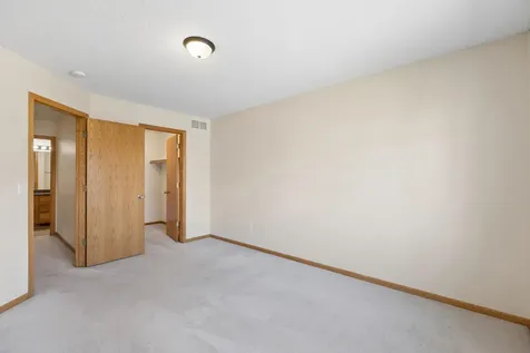 8914 Pheasant Lane Saint Bonifacius MN 55375