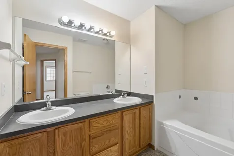 8914 Pheasant Lane Saint Bonifacius MN 55375