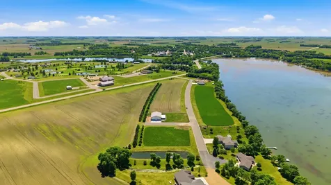 1041 E Grandview Drive Balaton MN 56115