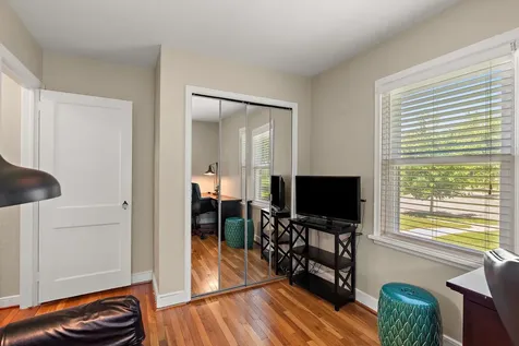1954 Saunders Avenue Saint Paul MN 55116