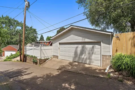 1954 Saunders Avenue Saint Paul MN 55116