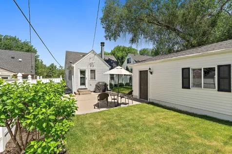 1954 Saunders Avenue Saint Paul MN 55116