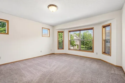 11627 Prospect Curve Woodbury MN 55129
