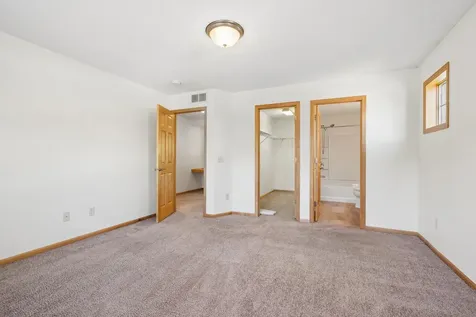 11627 Prospect Curve Woodbury MN 55129