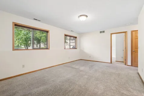 11627 Prospect Curve Woodbury MN 55129