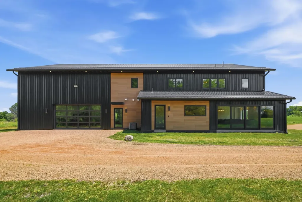 880 Wild Oak Trail Maple Plain MN 55359