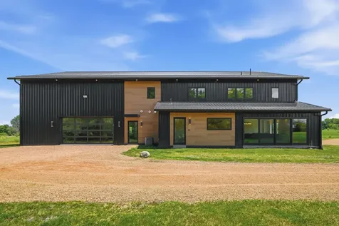 880 Wild Oak Trail Maple Plain MN 55359