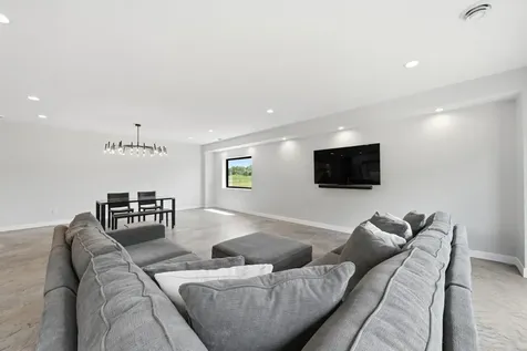 880 Wild Oak Trail Maple Plain MN 55359