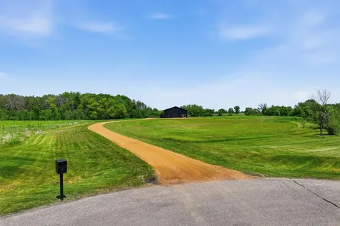 880 Wild Oak Trail Maple Plain MN 55359