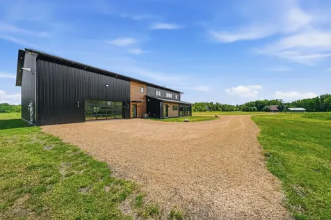 880 Wild Oak Trail Maple Plain MN 55359