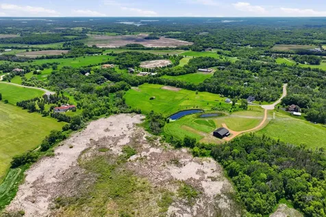 880 Wild Oak Trail Maple Plain MN 55359
