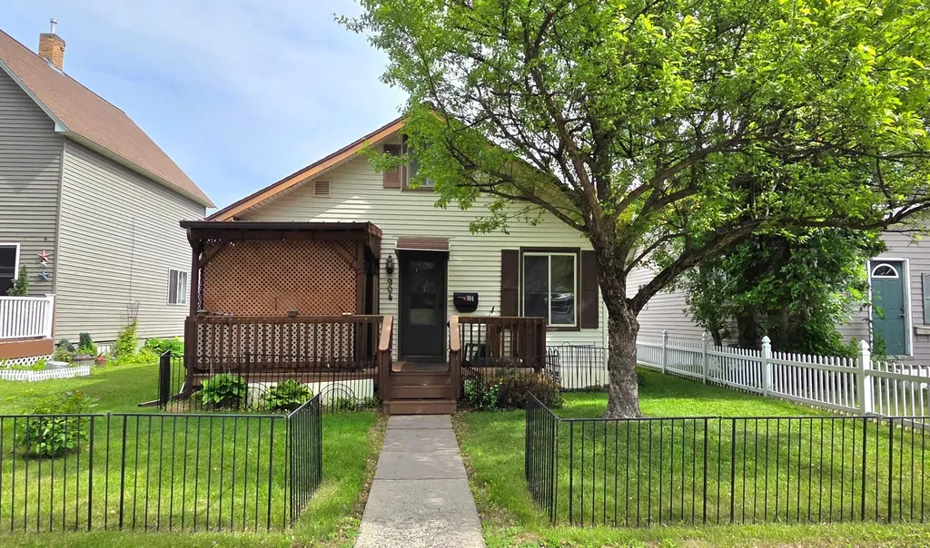 904 6th Street International Falls MN 56649