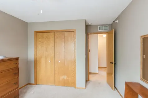 2752 Autumnwood Lane Minnetonka MN 55305