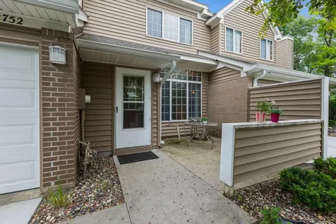 2752 Autumnwood Lane Minnetonka MN 55305