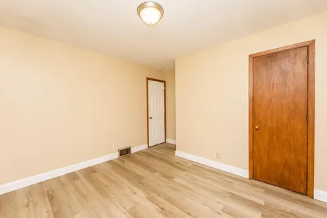 5214 Oliver Avenue N Minneapolis MN 55430