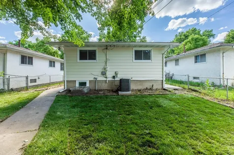 5214 Oliver Avenue N Minneapolis MN 55430