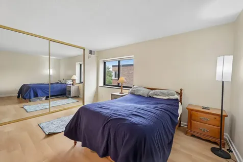 2885 Knox Avenue S Minneapolis MN 55408