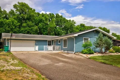 605 Sheyenne Street Horace ND 58047