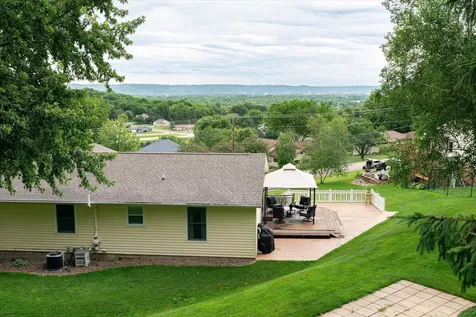 731 N 4th Street La Crescent MN 55947