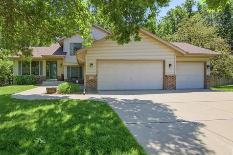 9953 Starlight Drive Woodbury MN 55125