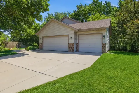 9953 Starlight Drive Woodbury MN 55125