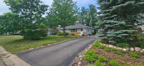 211 92nd Avenue NE Blaine MN 55434