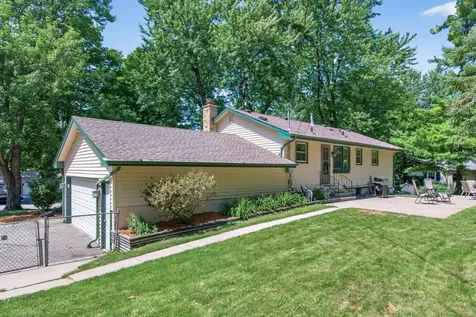 6911 Ticonderoga Trail Eden Prairie MN 55346