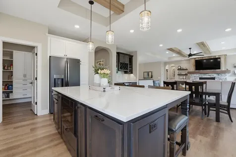 977 Pheasant Run S Circle Pines MN 55014