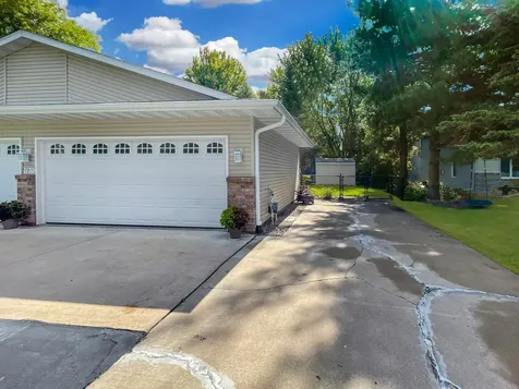 7170 Grangeview N Centerville MN 55038