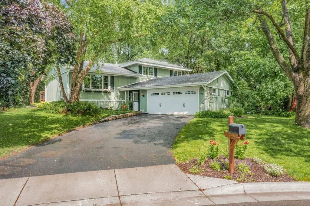 3410 E 125th Street Burnsville MN 55337