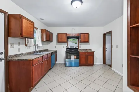 1067 Wilson Avenue Saint Paul MN 55106