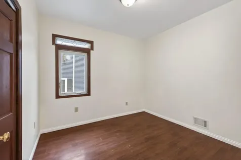 1067 Wilson Avenue Saint Paul MN 55106