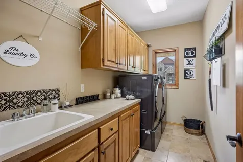 9858 Vagabond Lane N Maple Grove MN 55311