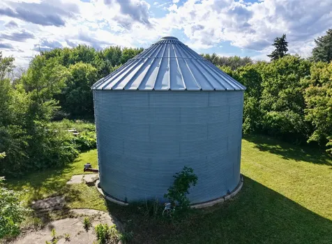43365 590th Avenue Mountain Lake MN 56159
