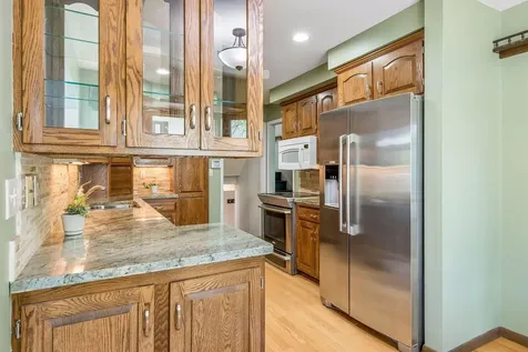 2350 Wells Wood Curve Bloomington MN 55431