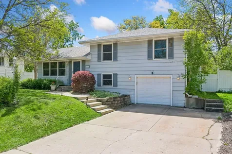 2350 Wells Wood Curve Bloomington MN 55431